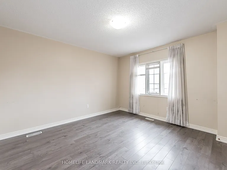 97 Annina Cres — Photo 14