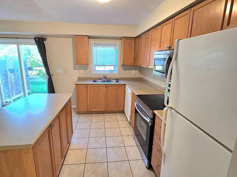 3150 Erin Centre Blvd #96 — Photo 5