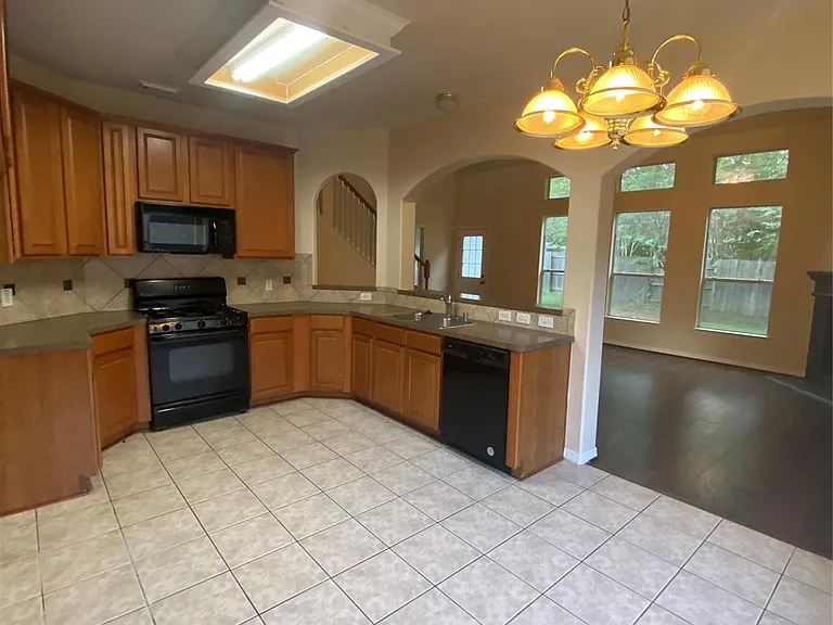 9210 Hidden Lake Cir E — Photo 25