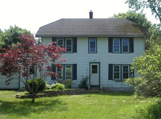 523 Old County Rd, Rockland, ME 04841