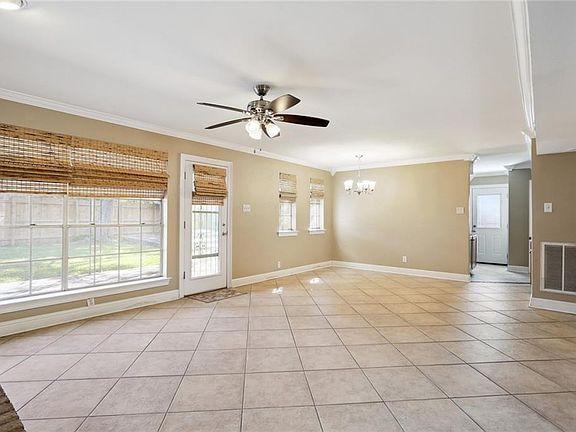 4th image of 4013 Transcontinental Dr