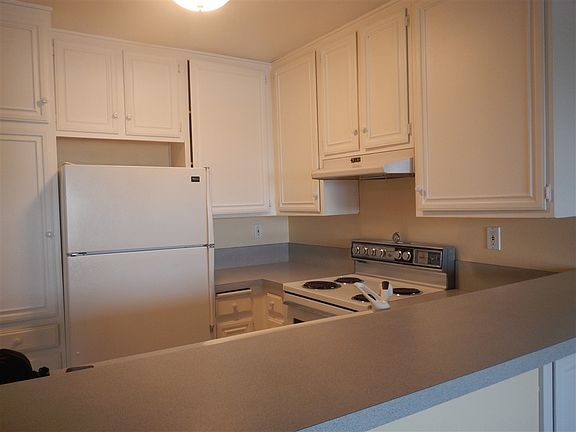 3rd image of 6930 Hyde Park Dr Unit 316