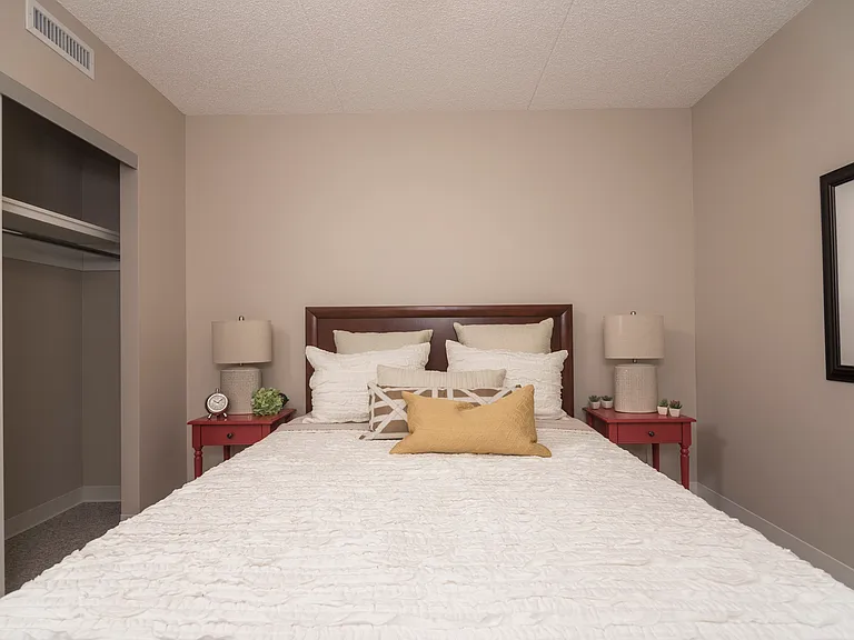 320 Colony St — Photo 13