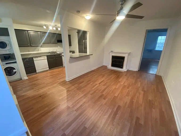 883 Monroe Dr NE — Photo 6
