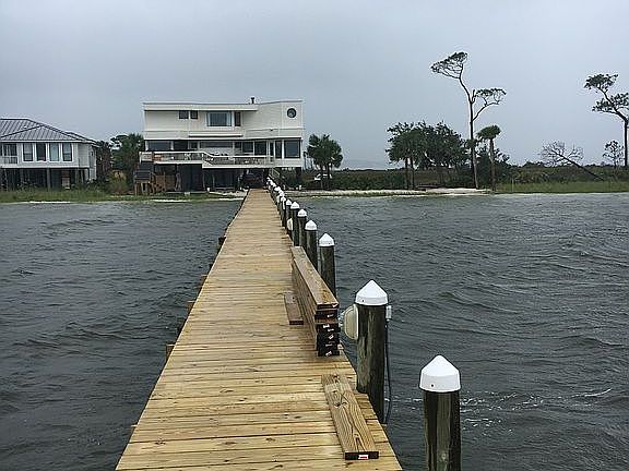 4th image of 330 Sunny Dr