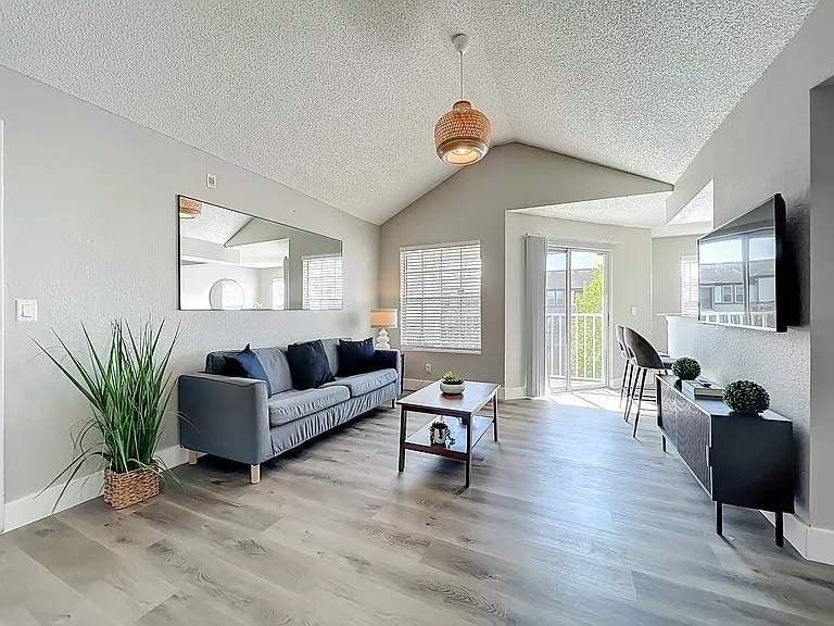 11562 Westwood Blvd #934 — Photo 2