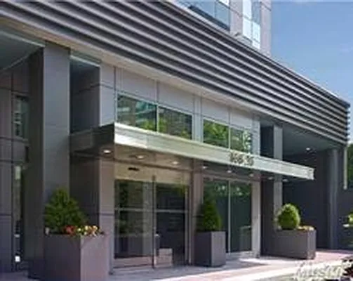 Rented by AAA Young Shuen Realty Inc. | media 38