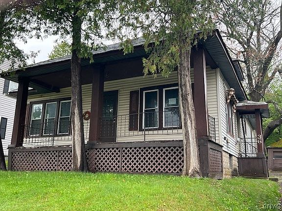 2nd image of 36 Ballantyne Brae