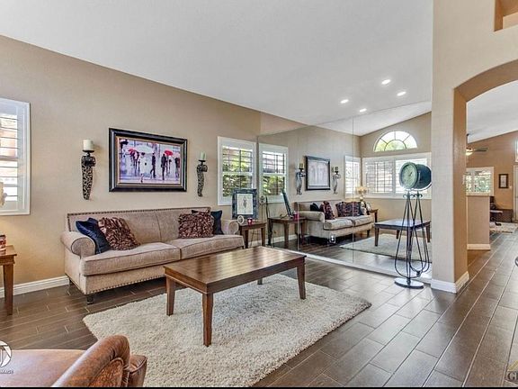 3rd image of 8408 Crab Apple Ct