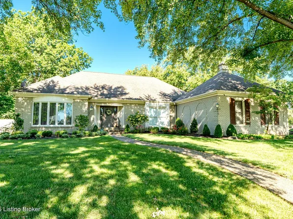 806 Nottingham Pkwy, Hurstbourne, KY 40222