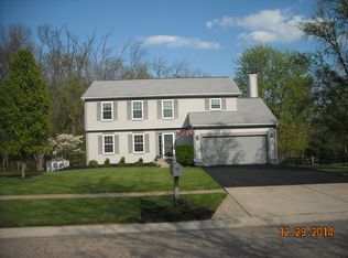 335 Timber Ridge Dr, Pickerington, OH 43147