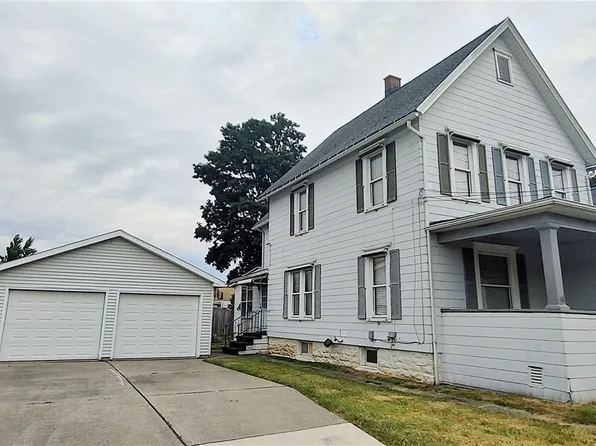 51 Walnut St, Gowanda, NY 14070