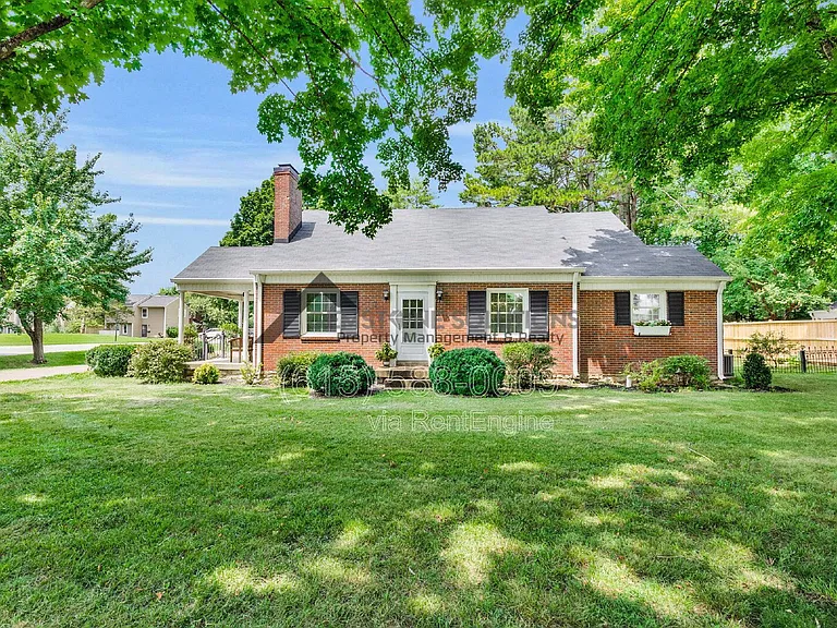 715 Hillsboro Rd — Photo 1