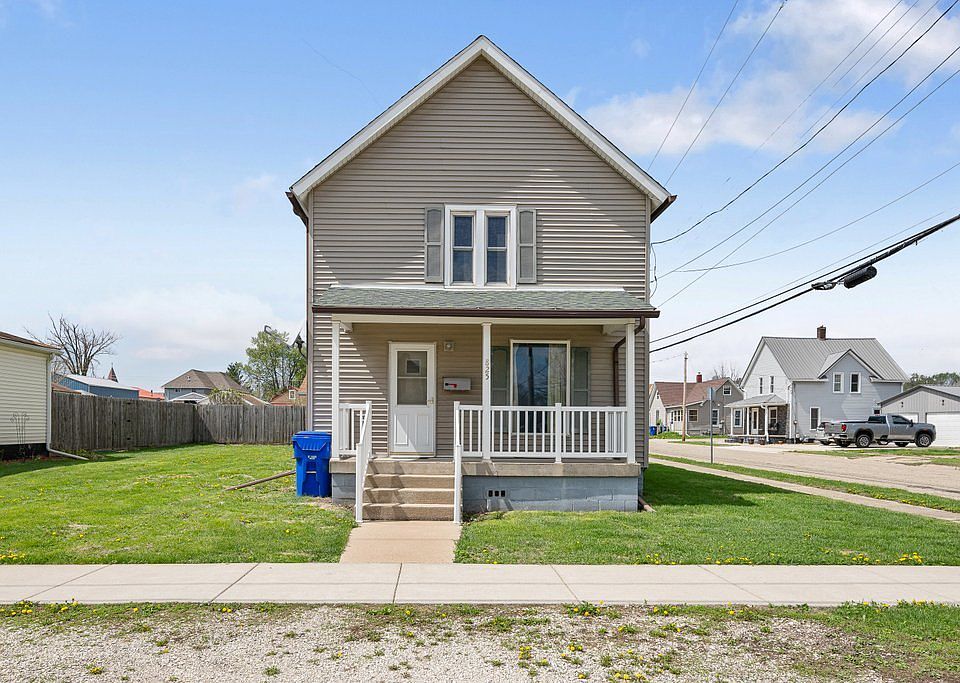 1st image of 825 N Burr Blvd