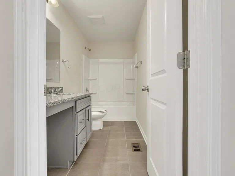 241 Sunstone Ln — Photo 34
