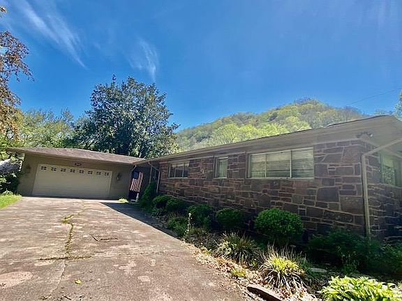 2nd image of 1006 Almarine Dr