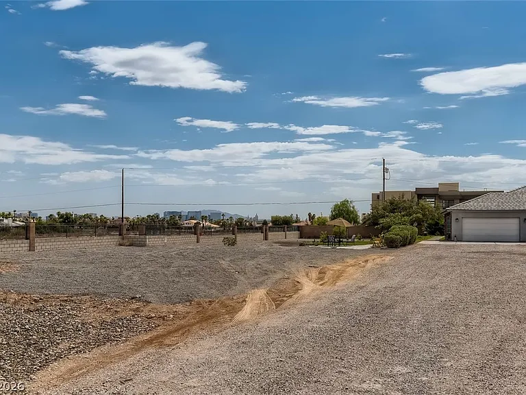 6465 W Quail Ave — Photo 29