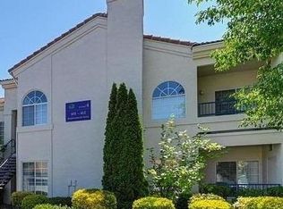 407 Beachcomber Dr E, Rocklin, CA 95677