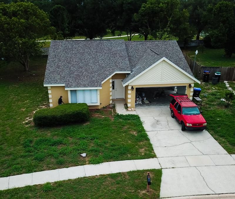 1st image of 8115 Lesia Cir