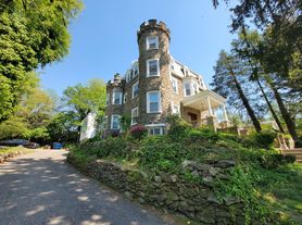 431 Valley Rd