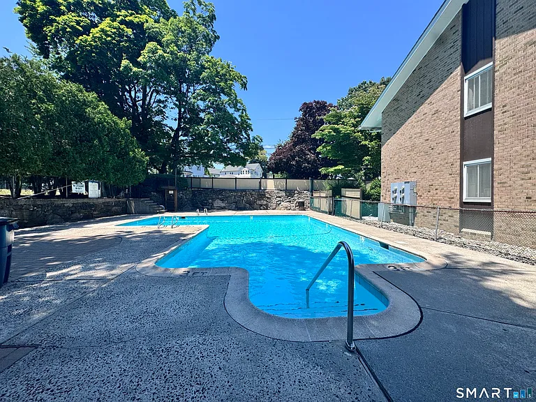 59 Rock Spring Rd #28 — Photo 1