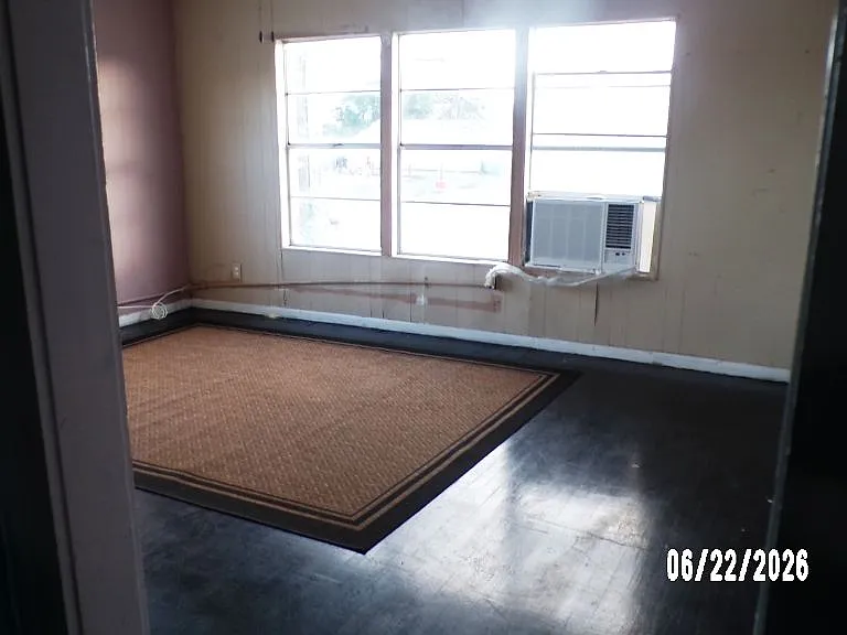 700 N Washington St #4 — Photo 6