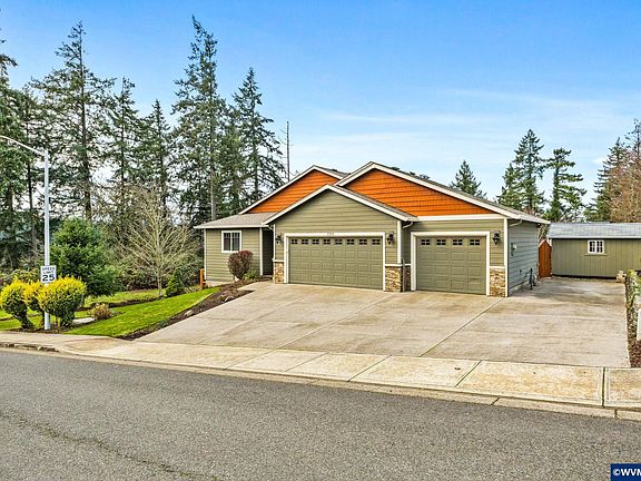3rd image of 7255 Eastwood Dr SE
