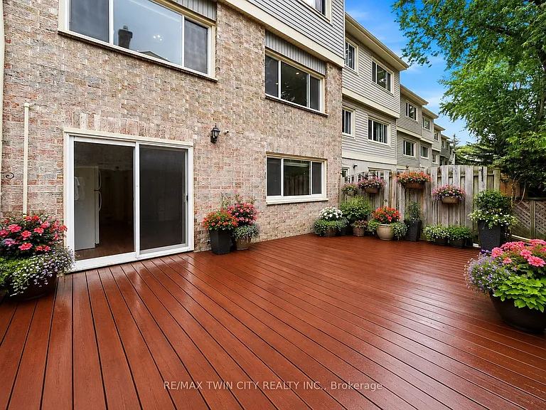 30 Green Valley Dr #110 — Photo 19