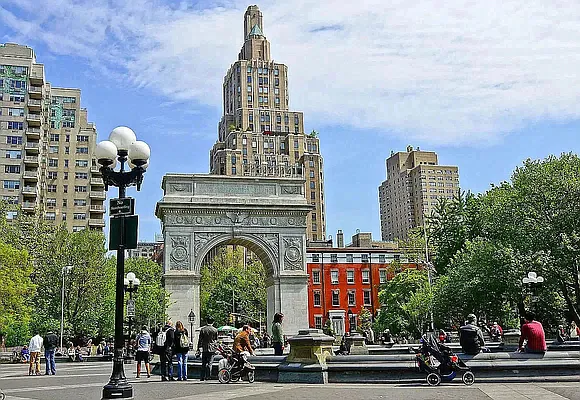 Rented by REAL New York | media 17