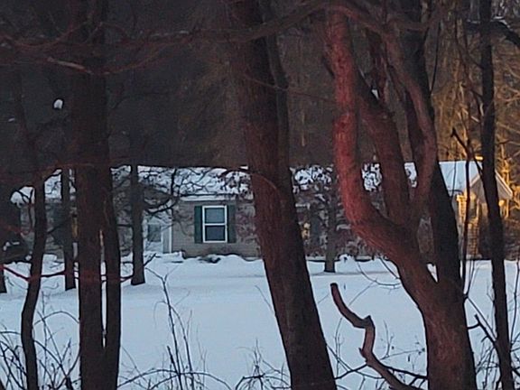2nd image of 32733 42nd Ave