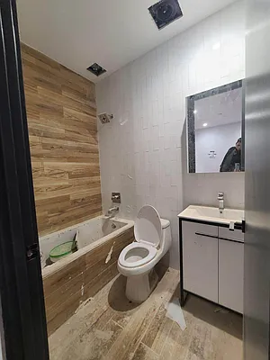 Rented by Delmark Realty LLC | media 48