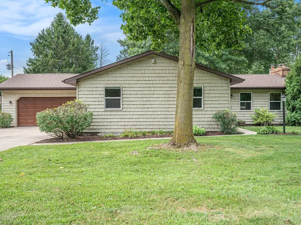66818 Blue School Rd, Constantine, MI 49042
