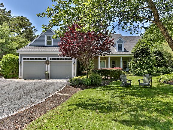 2nd image of 123 Indian Hill Rd N