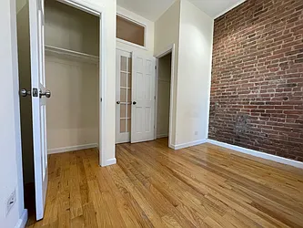 Rented by HOLTON REAL ESTATE INC.