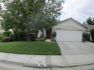 1055 W North Star Dr, Hanford, CA