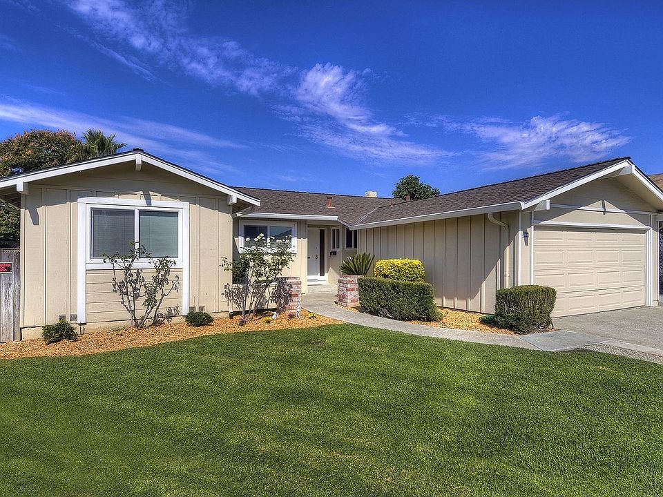 1st image of 2032 Seebeck Ct