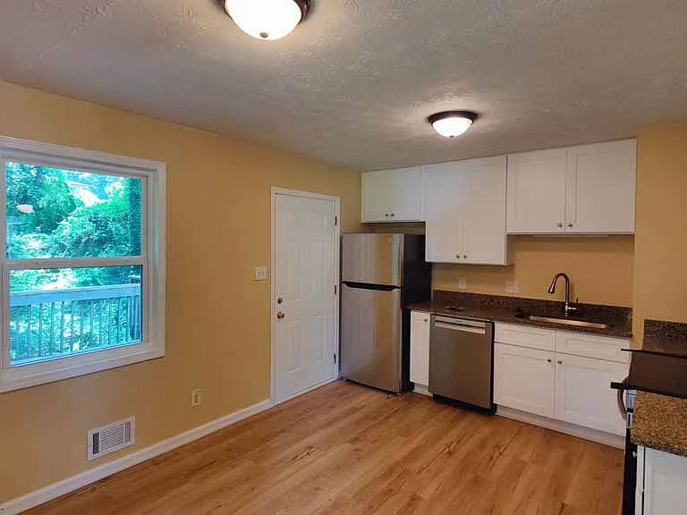 2399 Melody Ln NW — Photo 3