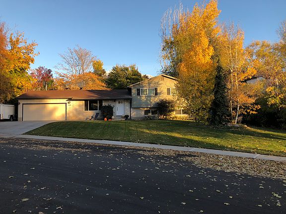 5th image of 1688 N Heather Dr