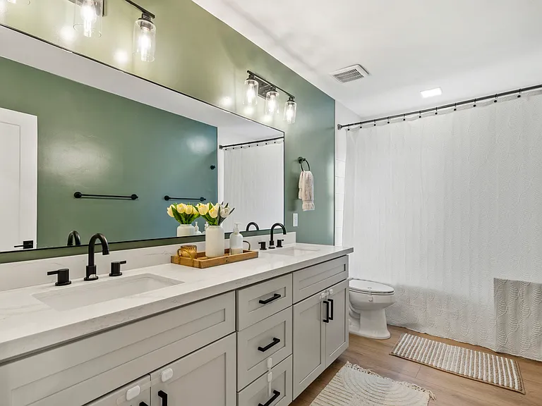3515 E Piccadilly Rd — Photo 11