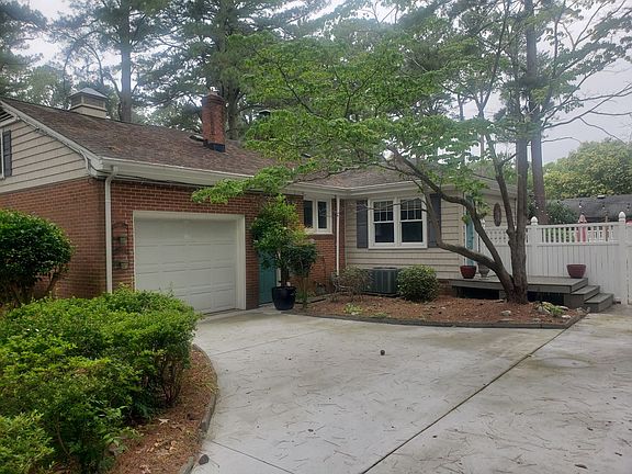 5th image of 640 Lynn Shores Dr