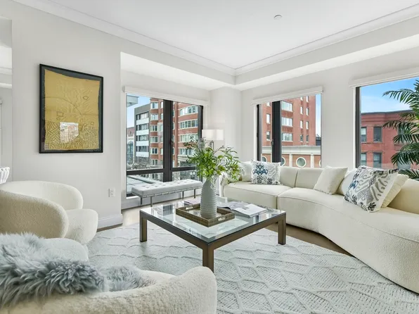 778 Boylston St APT 5C, Boston, MA 02199