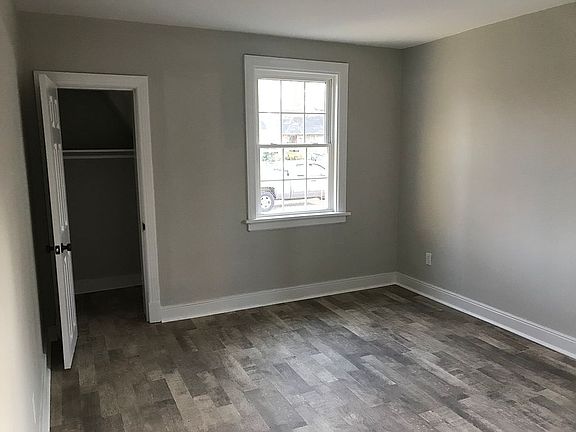5th image of 2900 Kenwood Ave