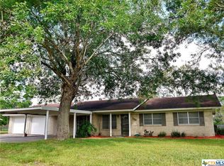 202 Aberdeen St, Victoria, TX 77904