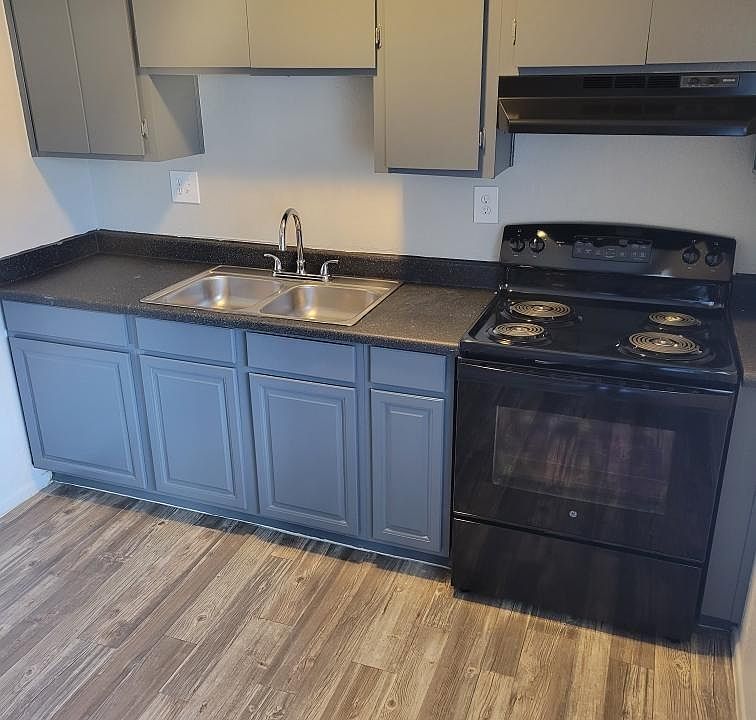 1st image of 21451 N 23rd Ave #211
