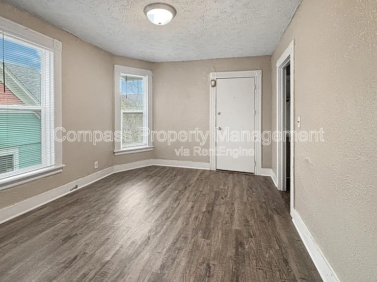 716 Kellogg St SE #3 — Photo 5