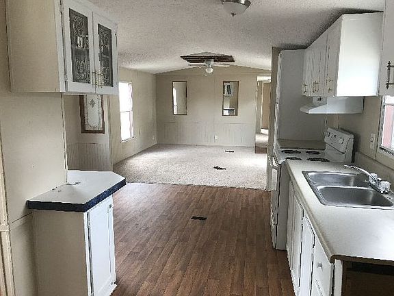 3rd image of 8604 Pamela Pl
