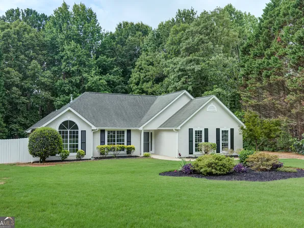 15 Pear Ct, Sharpsburg, GA 30277