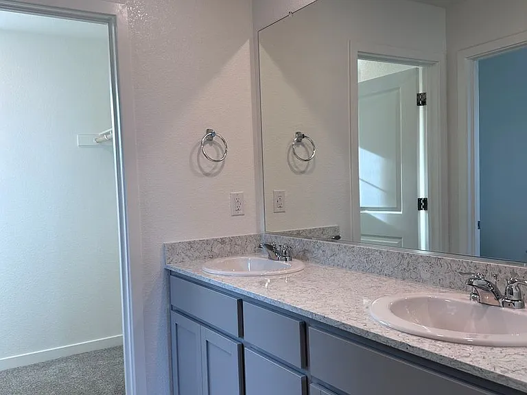 8935 Osterville Way — Photo 11