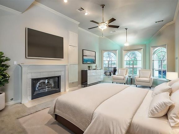 5th image of 2402 Bastille Ct