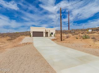 132 Via Venezuela, Rio Rico, AZ 85648